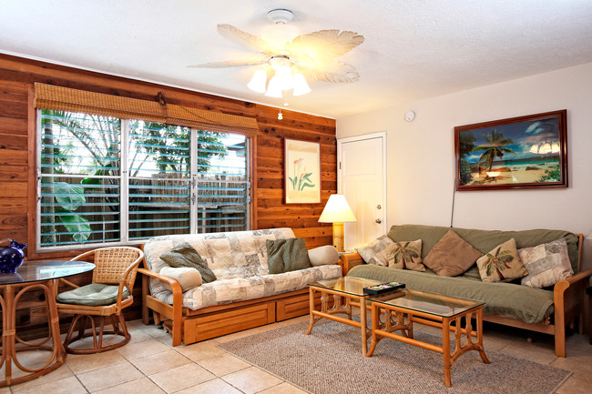 Building Photo - 21 N Kalaheo Ave