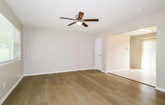 Foto del edificio - 1200 Acredale Dr