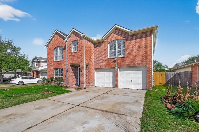 Building Photo - 15910 Clayton Bend Dr