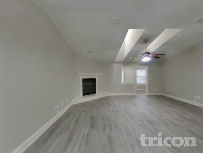 Building Photo - 8127 Creedmoor Dr