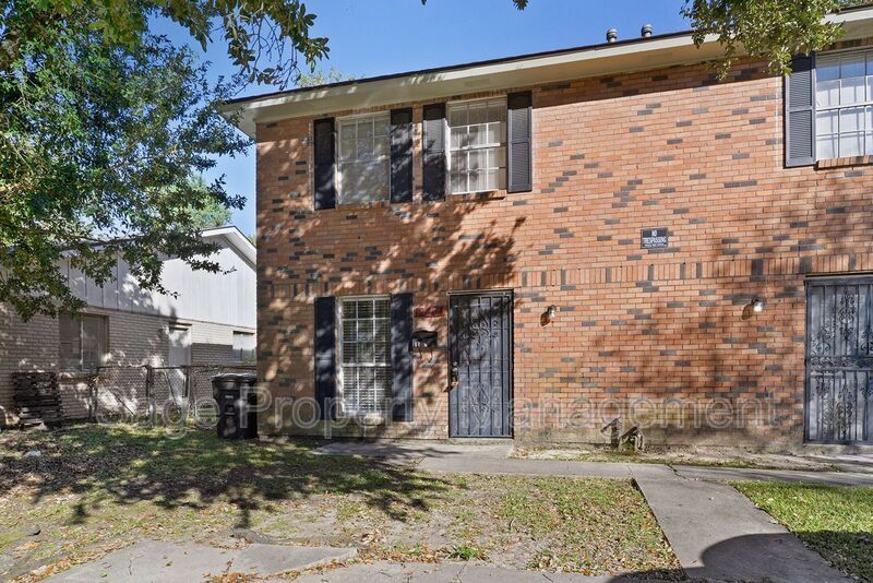 1246112463 Shay Ave Unit 12461, Baton Rouge, LA 70815 Condo for Rent