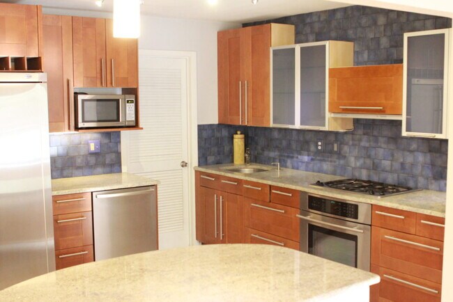 Foto del edificio - 104 Alderberry Ct