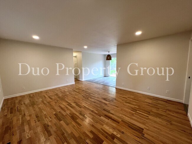 Foto del edificio - Edgewood South Eugene Home