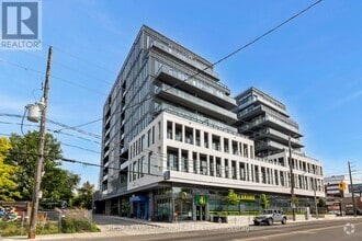 Building Photo - 500-500 Dupont St