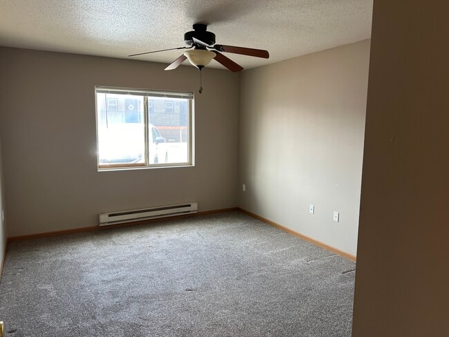 Building Photo - 2364 Wi 16