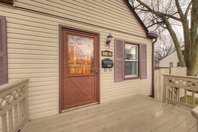 Building Photo - 5808 Gilman St