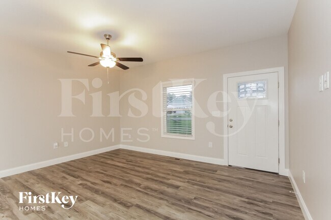 Foto del edificio - 409 Lakeridge Dr