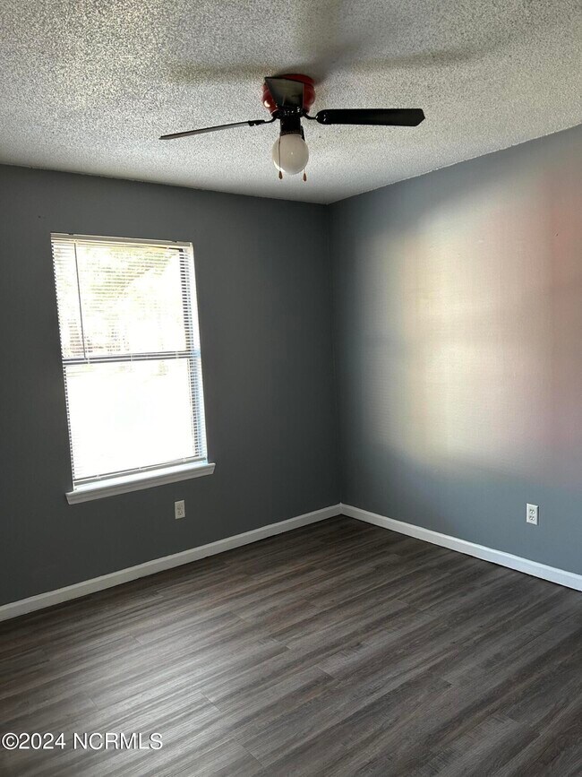 Foto del edificio - 101 Wildwood Ct