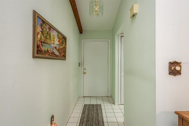 Building Photo - 9910 Eagles Point Cir
