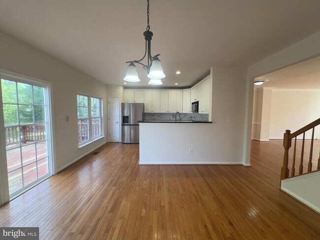 Foto del edificio - 24652 Kings Canyon Square