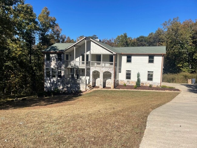 Photo - 1305 Smithdale Heights Dr House