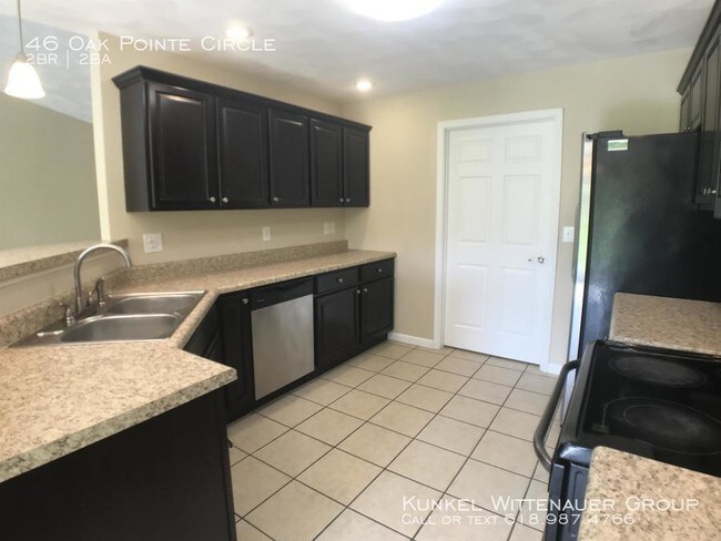 Building Photo - 46 Oak Pointe Cir