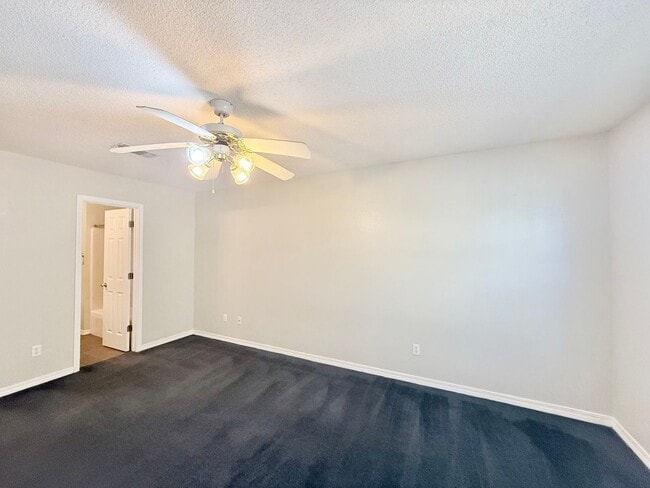 Foto del edificio - Charming 3 Bed/2 Bath Near NAS Whiting Field