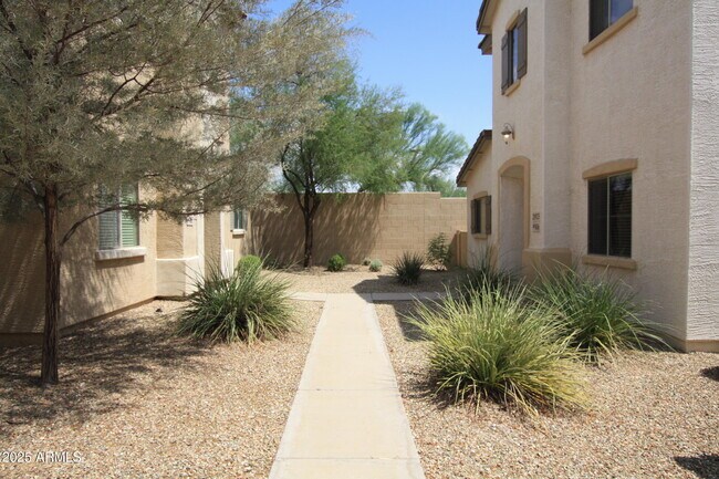 Foto del edificio - 21973 N 102nd Ln