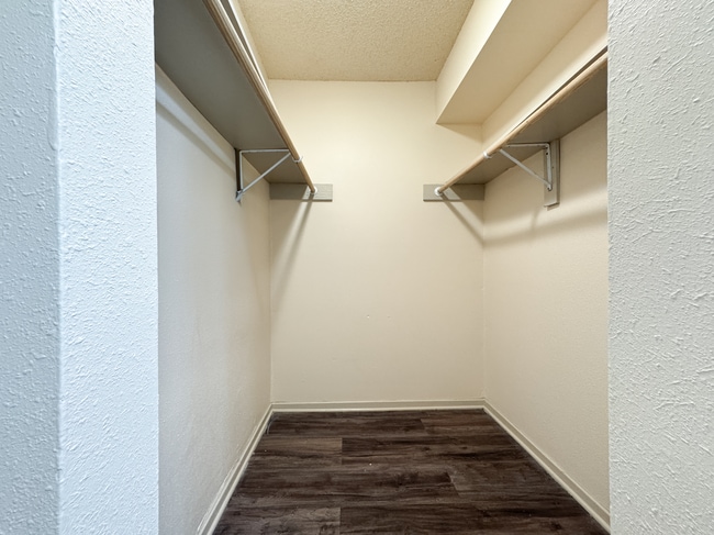 AOA_1908_2B2B_-15.jpg - Ardendale Oaks Apartments