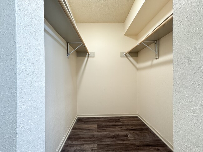 AOA_1908_2B2B_-15.jpg - Ardendale Oaks Apartments