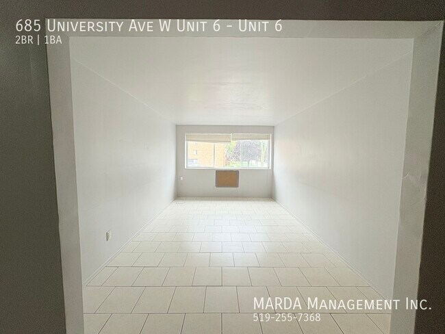 Photo du bâtiment - BRIGHT & SPACIOUS 2 BED/1 BATH APARTMENT -...