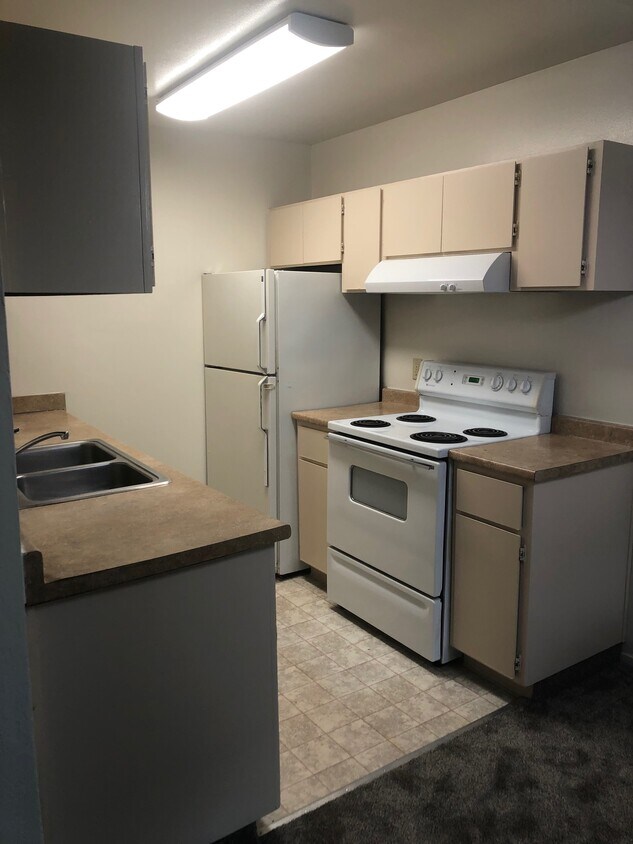 Building Photo - 956 Kiely Blvd