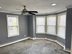Building Photo - 396 Durfee St