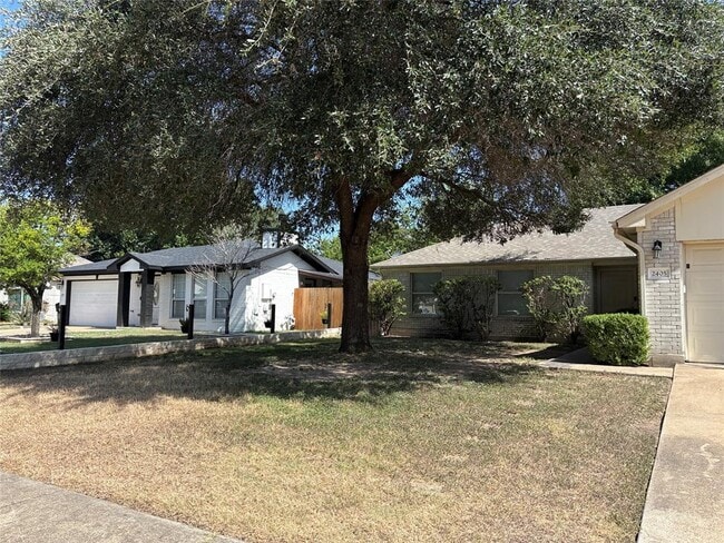 Building Photo - 2405 Wisteria Way