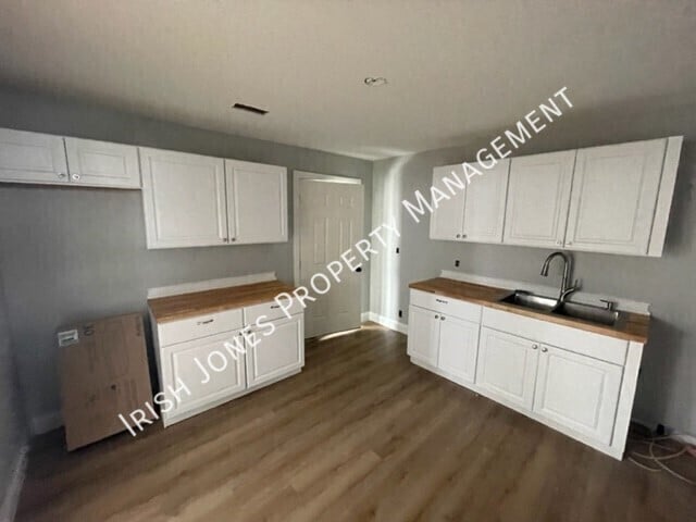 Building Photo - 944 E. Lovejoy-