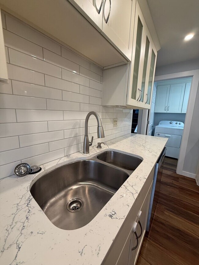 Foto del edificio - 19117 Ballinger Way NE