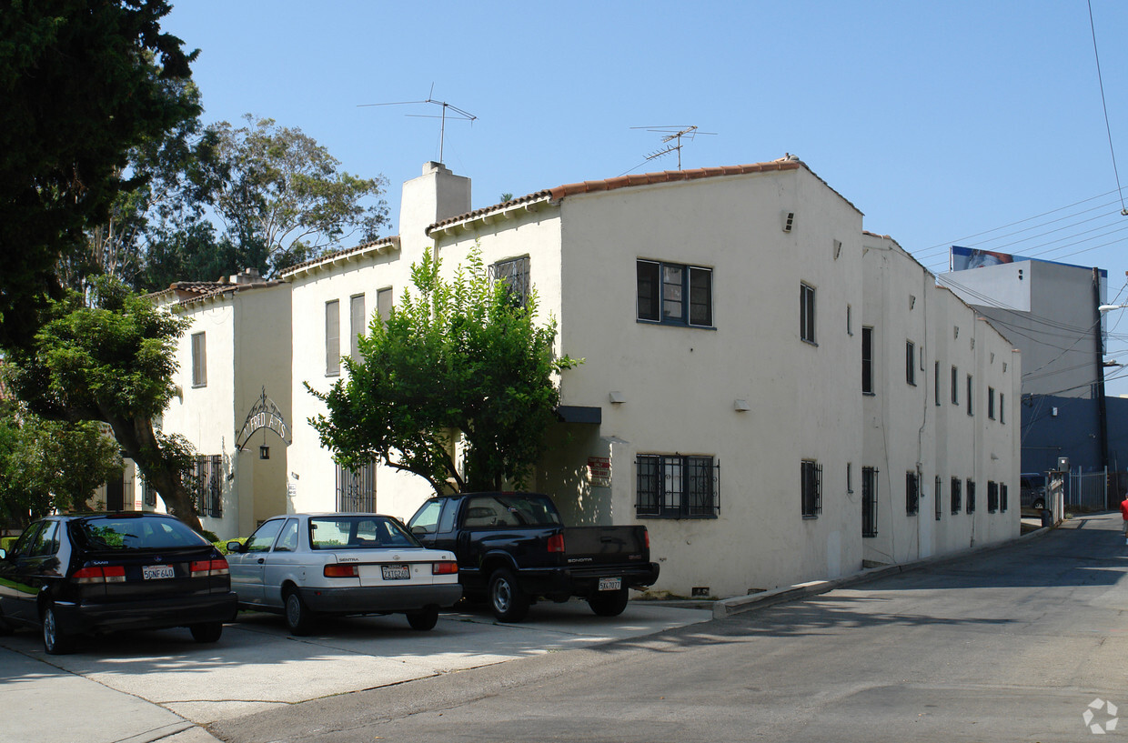 Building Photo - Alfred Apts