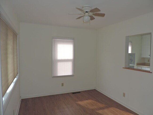 Foto del edificio - $1,500 | 2 Bedroom, 1 Bathroom House | No ...