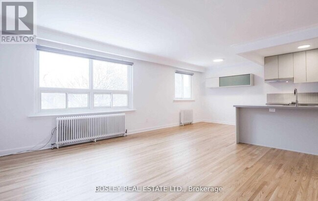 Building Photo - 555-555 Birchmount Rd