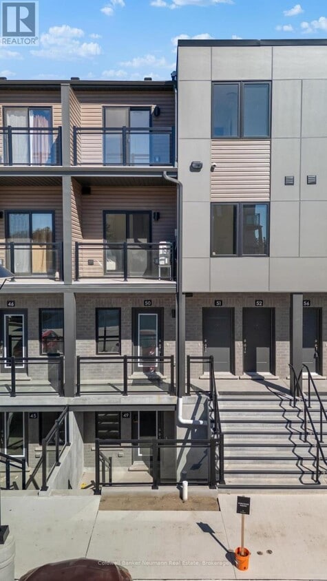 Photo principale - 940 St David St N