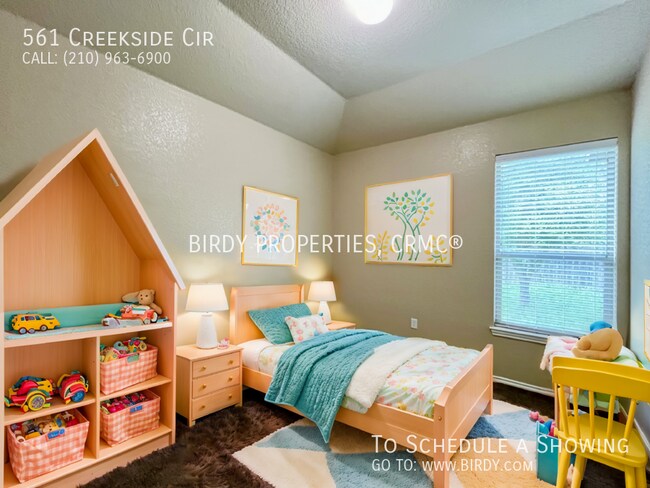 Building Photo - 561 Creekside Cir