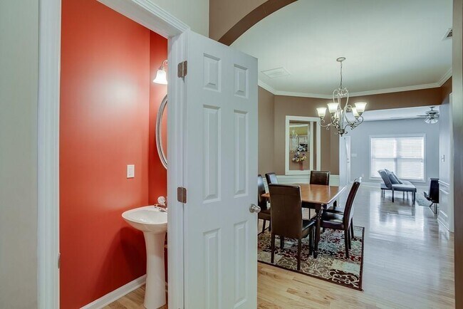 Foto del edificio - 3157 Creston Park Ct