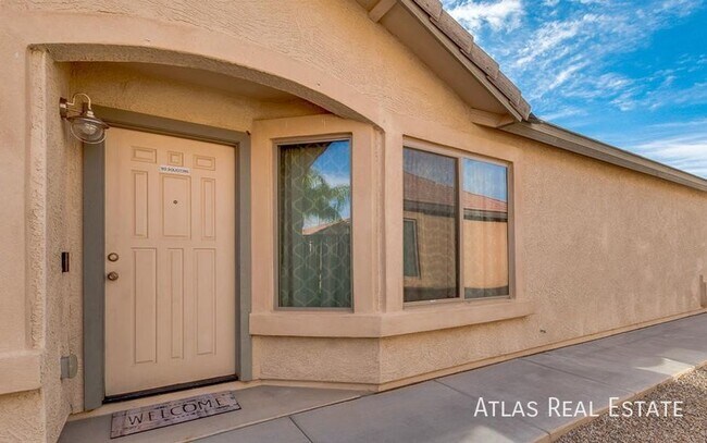 Building Photo - Beautiful 3 bedroom home in Skyline Ranch