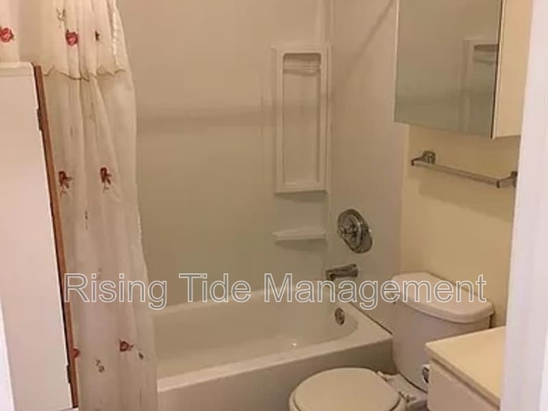 Building Photo - 2914 McQueen St