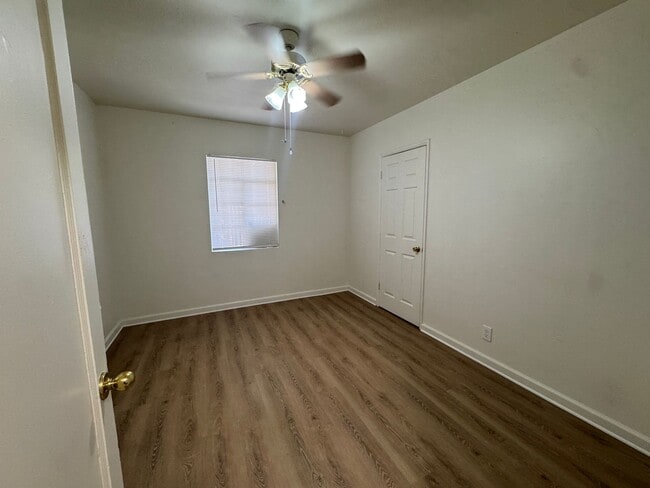 Foto del edificio - 1109 Hillside Pl