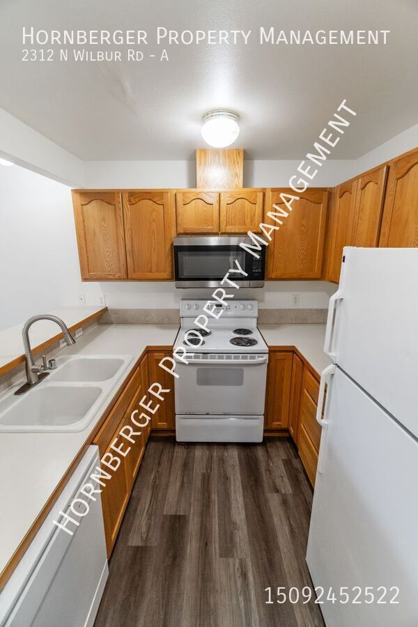 Building Photo - 2312 N Wilbur Rd