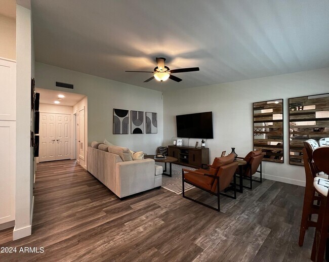 Foto del edificio - 5226 N 20th St