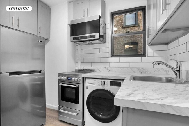 Building Photo - 532 E 82nd St