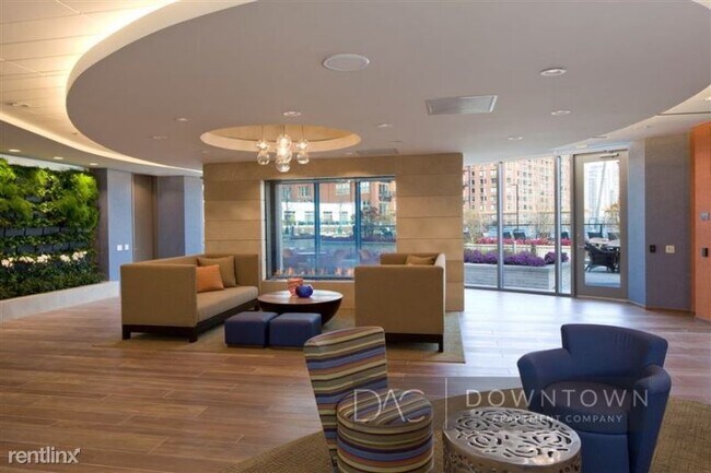 Foto del edificio - Studio, 1 bath Apartment - 356 W Hubbard St
