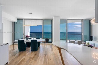 Building Photo - 16901 Collins Ave