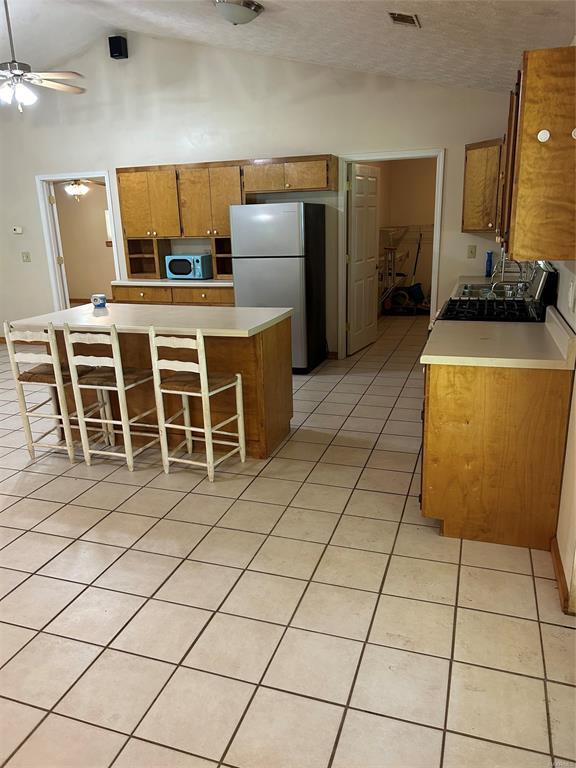 Foto del edificio - 944 Lindsey Rd
