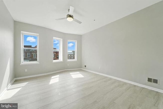 Building Photo - 2100 Homewood Ave