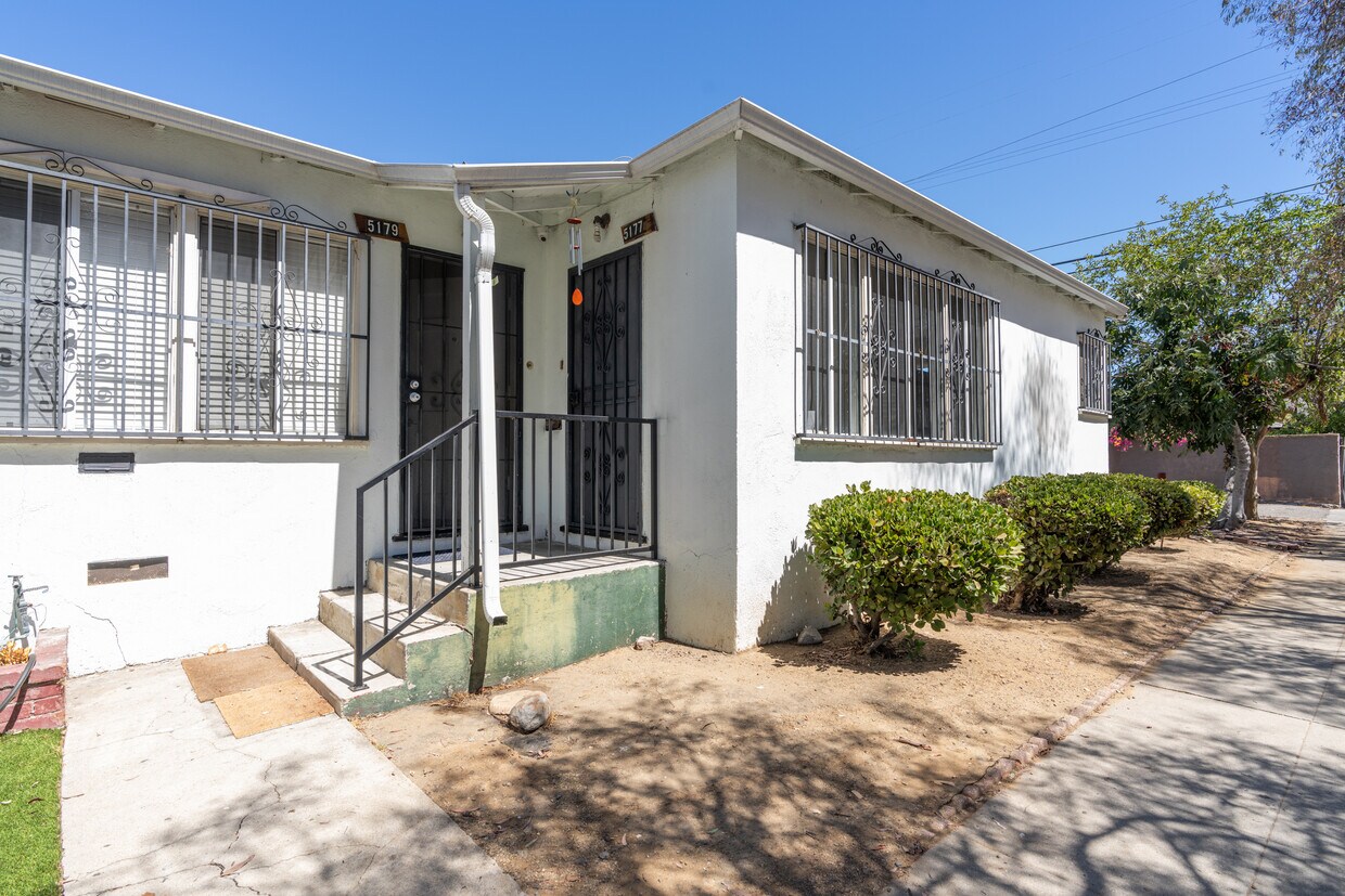 Foto principal - 5179 Bangor St