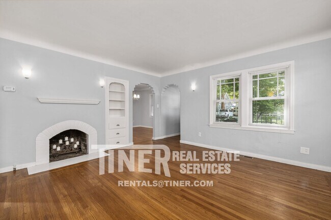 Building Photo - 3571 D St