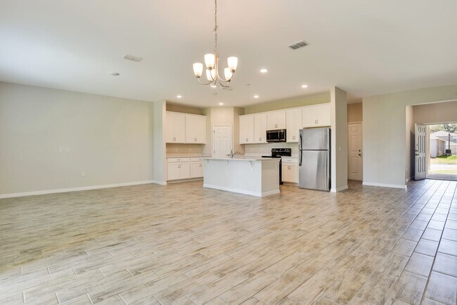 Foto del edificio - 5621 Beggs Rd