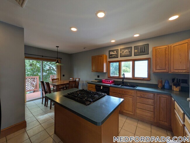 Photo - 80 North St Apartment