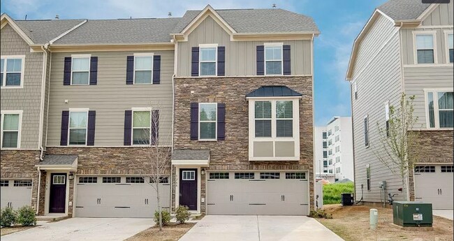 Foto del edificio - 128 Lanyard Dr