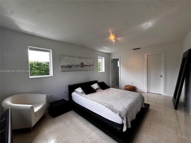 Foto del edificio - 8161 SW 104th St