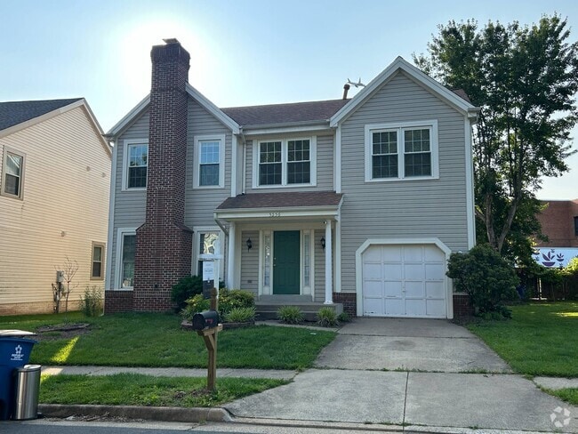 Building Photo - 5556 Village Center Dr