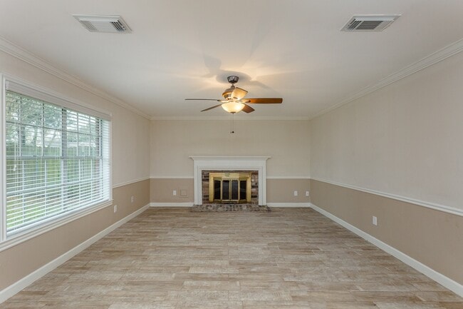 Building Photo - 1123 Cascade Creek Dr